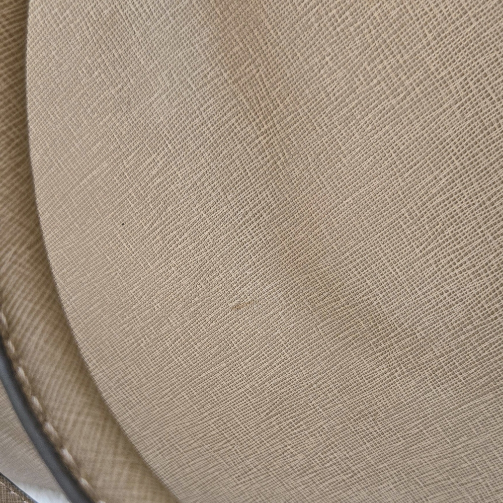 Michael Kors Tan Tote Bag Goldtone  Chain - Picture 7 of 10